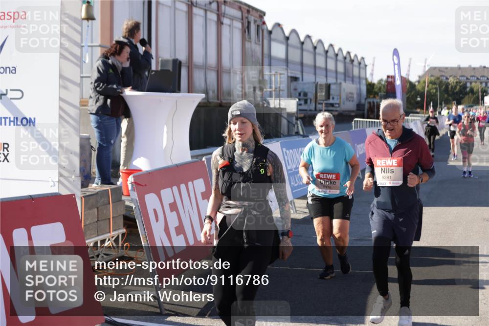 03.10.2025 - Köhlbrandbrückenlauf Jannik Wohlers http://msf.ph/oto/9116786 03.10.2025 13:33:33 Ziel 4006, 4744, 5179, 5211, 5281, 5413, 5546, 5549, 6094, 6276 meine-sportfotos.de