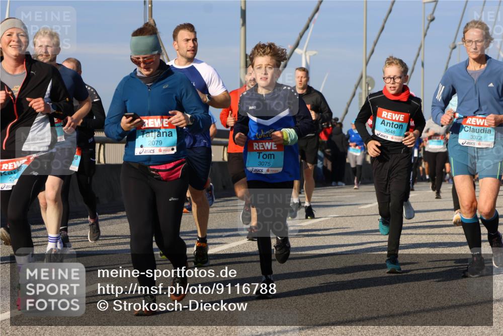 03.10.2025 - Köhlbrandbrückenlauf Strokosch-Dieckow http://msf.ph/oto/9116788 03.10.2025 09:49:53 Position 2 20, 2079, 3075, 3648, 3372 meine-sportfotos.de