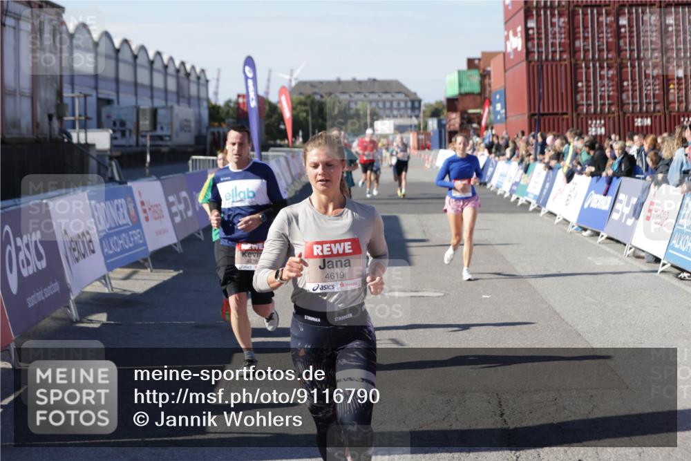 03.10.2025 - Köhlbrandbrückenlauf Jannik Wohlers http://msf.ph/oto/9116790 03.10.2025 13:02:54 Ziel 4095, 4116, 4137, 4203, 4279, 4579, 4619, 4747, 5245, 5793, 5810, 6175, 6447, 6739 meine-sportfotos.de