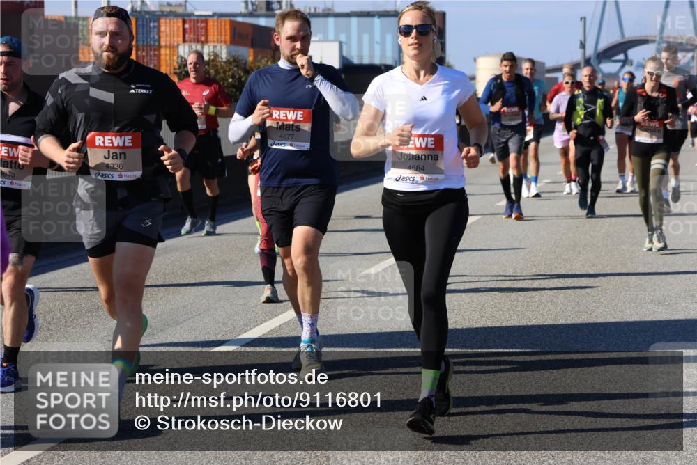 03.10.2025 - Köhlbrandbrückenlauf Strokosch-Dieckow http://msf.ph/oto/9116801 03.10.2025 12:51:46 Position 3 4643, 4336, 4877, 4584 meine-sportfotos.de
