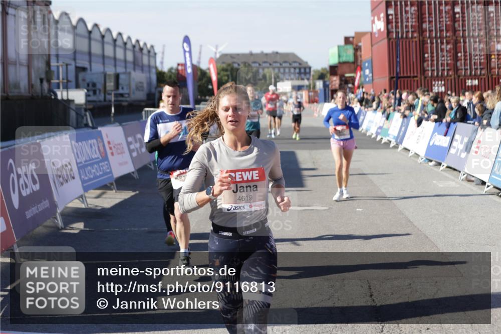 03.10.2025 - Köhlbrandbrückenlauf Jannik Wohlers http://msf.ph/oto/9116813 03.10.2025 13:02:54 Ziel 4095, 4116, 4137, 4203, 4279, 4579, 4619, 4747, 5245, 5793, 5810, 6175, 6447, 6739 meine-sportfotos.de