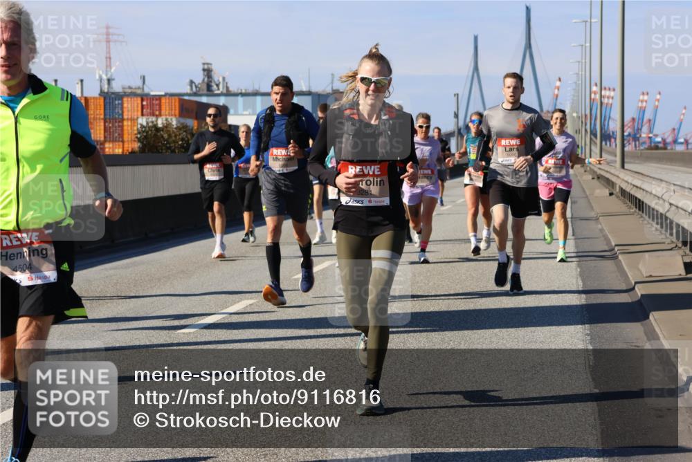03.10.2025 - Köhlbrandbrückenlauf Strokosch-Dieckow http://msf.ph/oto/9116816 03.10.2025 12:51:50 Position 3 4504, 6281 meine-sportfotos.de