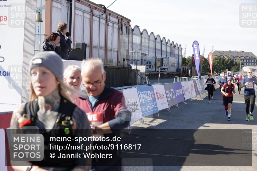 03.10.2025 - Köhlbrandbrückenlauf Jannik Wohlers http://msf.ph/oto/9116817 03.10.2025 13:33:35 Ziel 4006, 4744, 5179, 5211, 5281, 5413, 5546, 5549, 5579, 6094, 6276, 6734 meine-sportfotos.de