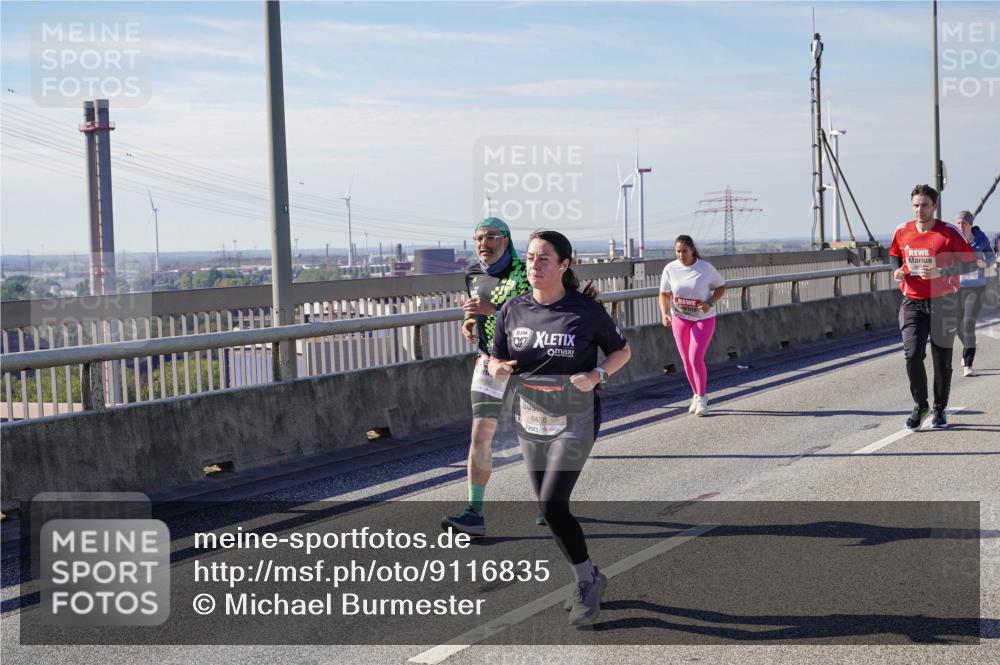 03.10.2025 - Köhlbrandbrückenlauf Michael Burmester http://msf.ph/oto/9116835 03.10.2025 12:58:30 Position 2 057, 6436 meine-sportfotos.de