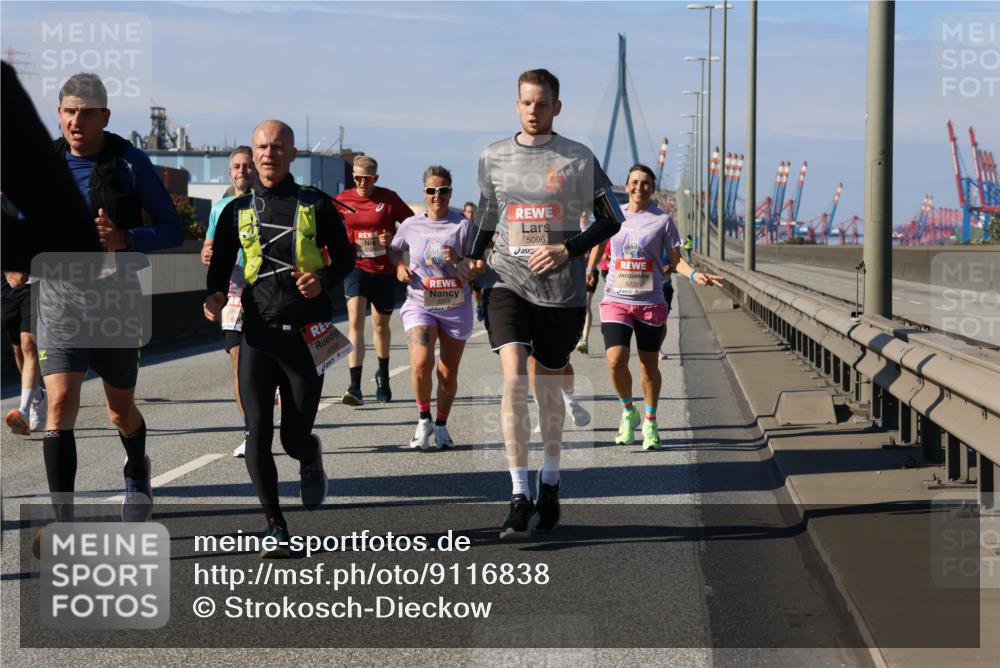 03.10.2025 - Köhlbrandbrückenlauf Strokosch-Dieckow http://msf.ph/oto/9116838 03.10.2025 12:51:51 Position 3 5096 meine-sportfotos.de