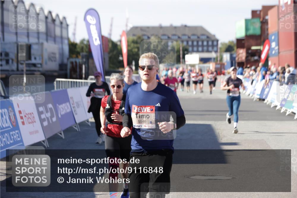 03.10.2025 - Köhlbrandbrückenlauf Jannik Wohlers http://msf.ph/oto/9116848 03.10.2025 13:33:37 Ziel 4006, 4744, 5179, 5281, 5367, 5546, 5549, 5579, 6094, 6276, 6734 meine-sportfotos.de
