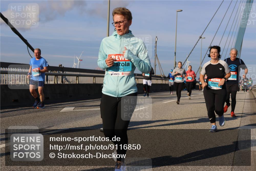 03.10.2025 - Köhlbrandbrückenlauf Strokosch-Dieckow http://msf.ph/oto/9116850 03.10.2025 09:49:59 Position 2 1745, 1796 meine-sportfotos.de
