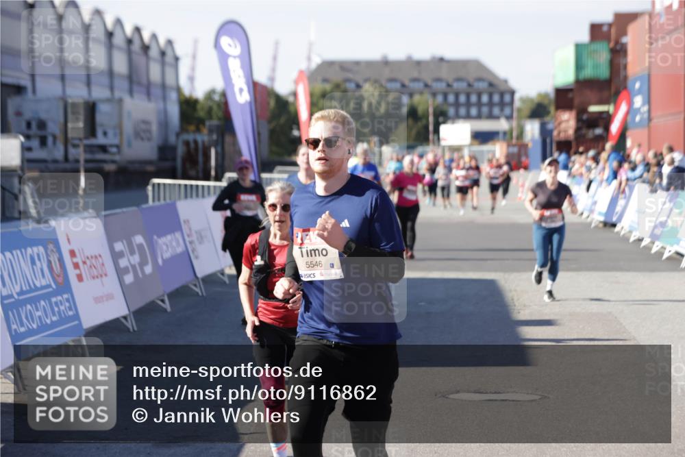 03.10.2025 - Köhlbrandbrückenlauf Jannik Wohlers http://msf.ph/oto/9116862 03.10.2025 13:33:37 Ziel 4006, 4744, 5179, 5281, 5367, 5546, 5549, 5579, 6094, 6276, 6734 meine-sportfotos.de