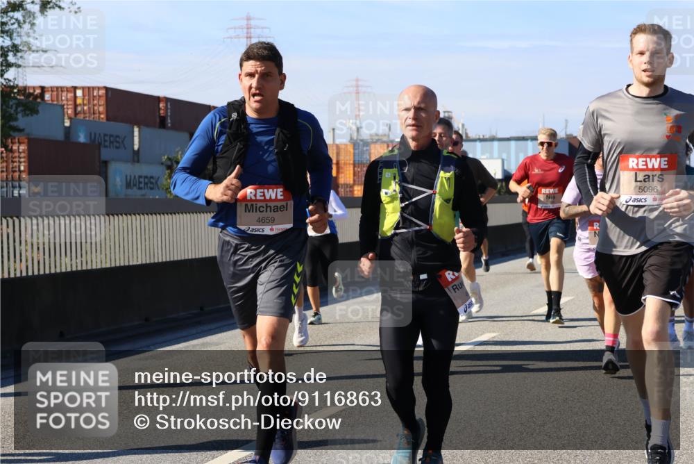 03.10.2025 - Köhlbrandbrückenlauf Strokosch-Dieckow http://msf.ph/oto/9116863 03.10.2025 12:51:52 Position 3 4659, 5096 meine-sportfotos.de