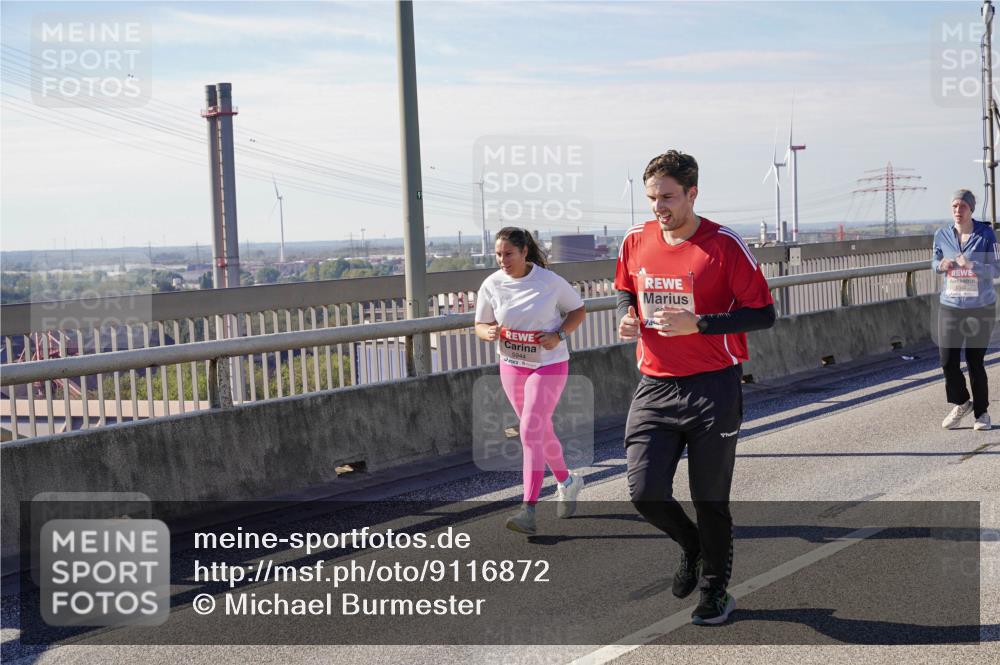 03.10.2025 - Köhlbrandbrückenlauf Michael Burmester http://msf.ph/oto/9116872 03.10.2025 12:58:32 Position 2 5944, 5344 meine-sportfotos.de