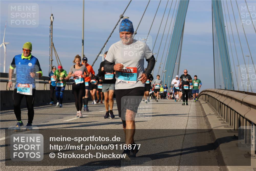 03.10.2025 - Köhlbrandbrückenlauf Strokosch-Dieckow http://msf.ph/oto/9116877 03.10.2025 09:50:04 Position 2 2956, 2044 meine-sportfotos.de