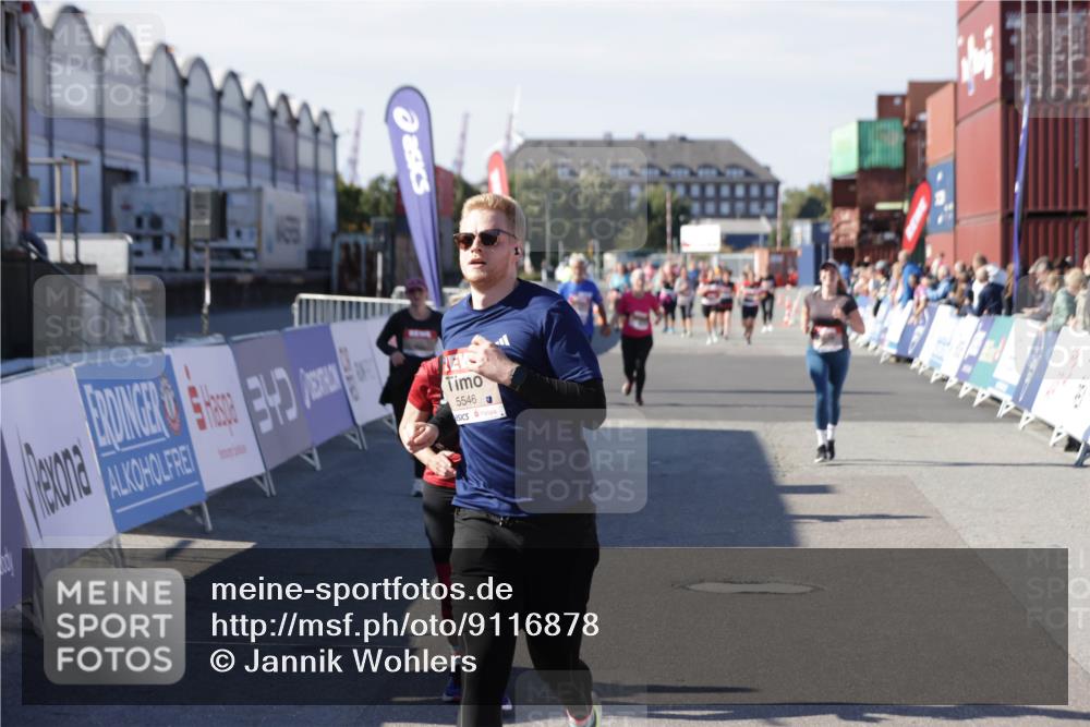 03.10.2025 - Köhlbrandbrückenlauf Jannik Wohlers http://msf.ph/oto/9116878 03.10.2025 13:33:38 Ziel 4006, 4744, 5179, 5281, 5367, 5546, 5549, 5579, 6094, 6734 meine-sportfotos.de