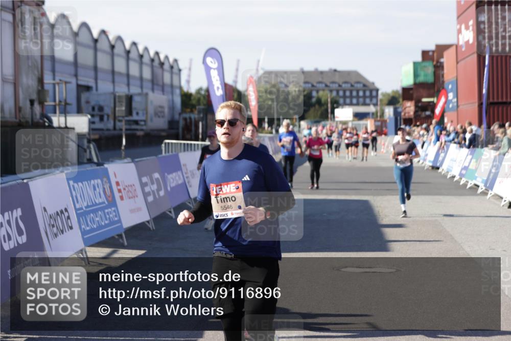 03.10.2025 - Köhlbrandbrückenlauf Jannik Wohlers http://msf.ph/oto/9116896 03.10.2025 13:33:38 Ziel 4006, 4744, 5179, 5281, 5367, 5546, 5549, 5579, 6094, 6734 meine-sportfotos.de