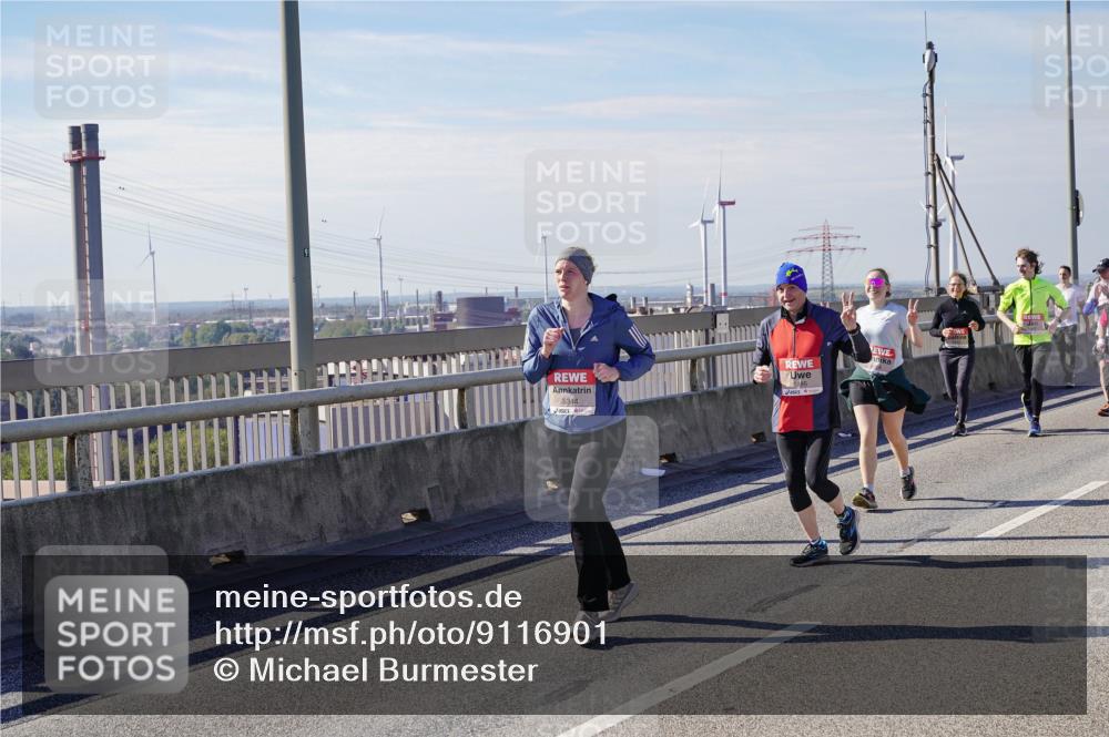 03.10.2025 - Köhlbrandbrückenlauf Michael Burmester http://msf.ph/oto/9116901 03.10.2025 12:58:34 Position 2 5344 meine-sportfotos.de