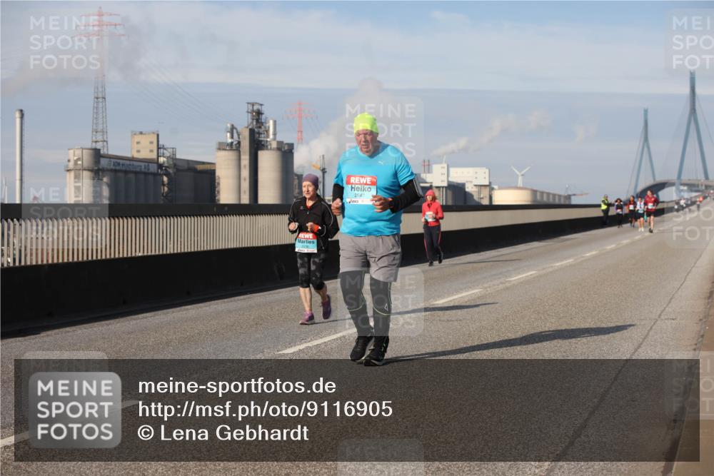 03.10.2025 - Köhlbrandbrückenlauf Lena Gebhardt http://msf.ph/oto/9116905 03.10.2025 10:21:41 Position 2 2647 meine-sportfotos.de