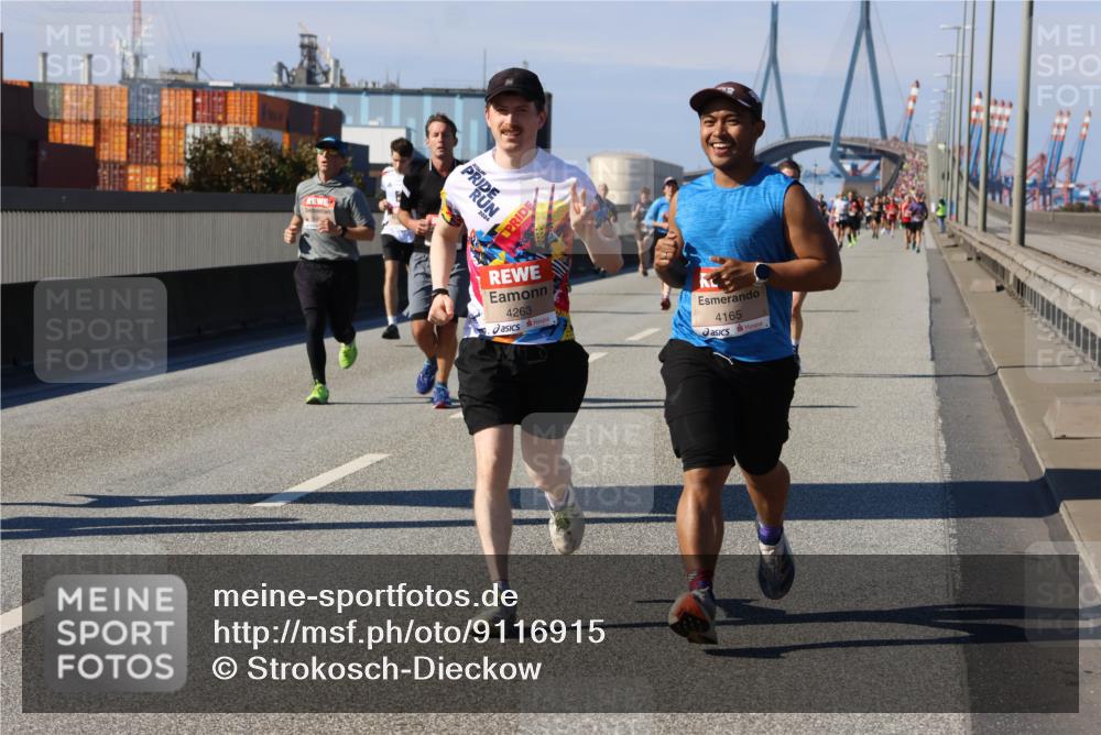 03.10.2025 - Köhlbrandbrückenlauf Strokosch-Dieckow http://msf.ph/oto/9116915 03.10.2025 12:51:58 Position 3 2024, 4263, 4165 meine-sportfotos.de