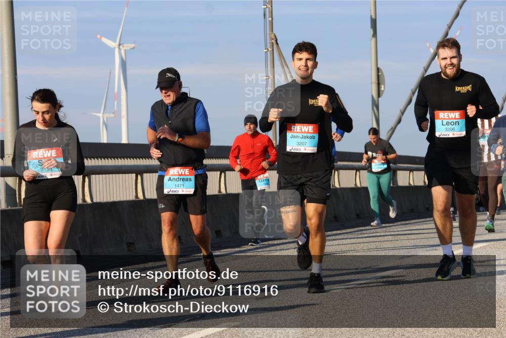 03.10.2025 - Köhlbrandbrückenlauf Strokosch-Dieckow http://msf.ph/oto/9116916 03.10.2025 09:50:10 Position 2 2153, 1471, 3207, 3206 meine-sportfotos.de