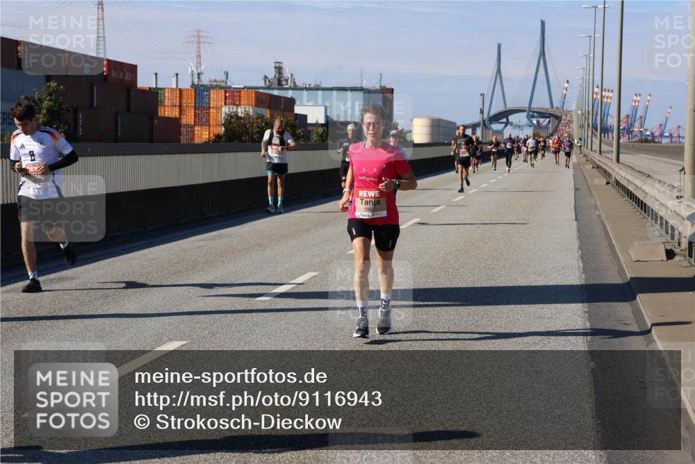 03.10.2025 - Köhlbrandbrückenlauf Strokosch-Dieckow http://msf.ph/oto/9116943 03.10.2025 12:52:02 Position 3 5963 meine-sportfotos.de