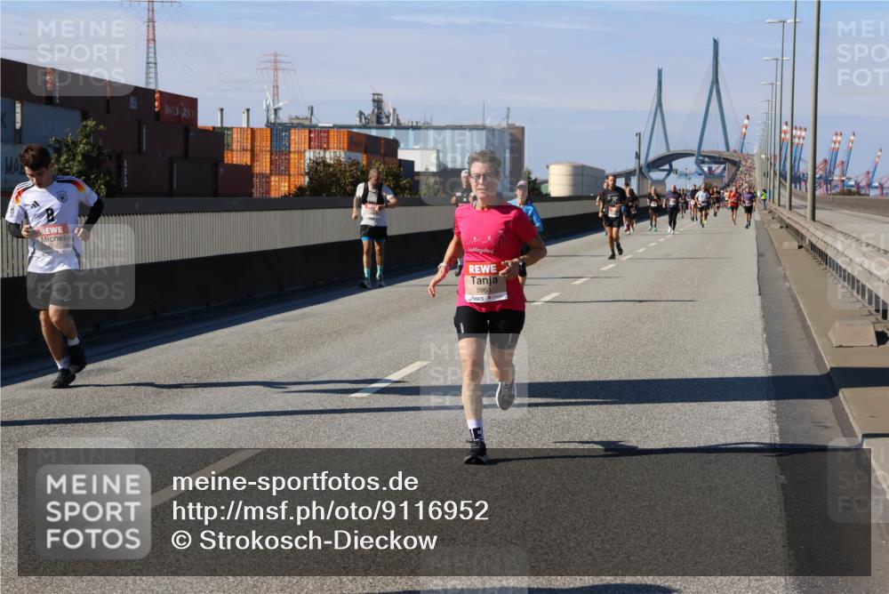 03.10.2025 - Köhlbrandbrückenlauf Strokosch-Dieckow http://msf.ph/oto/9116952 03.10.2025 12:52:02 Position 3 5963 meine-sportfotos.de