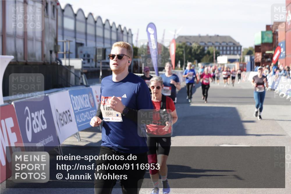 03.10.2025 - Köhlbrandbrückenlauf Jannik Wohlers http://msf.ph/oto/9116953 03.10.2025 13:33:38 Ziel 4006, 4744, 5179, 5281, 5367, 5546, 5549, 5579, 6094, 6734 meine-sportfotos.de