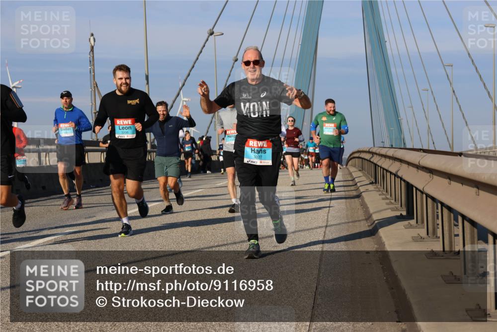 03.10.2025 - Köhlbrandbrückenlauf Strokosch-Dieckow http://msf.ph/oto/9116958 03.10.2025 09:50:12 Position 2 3206, 110, 3327 meine-sportfotos.de