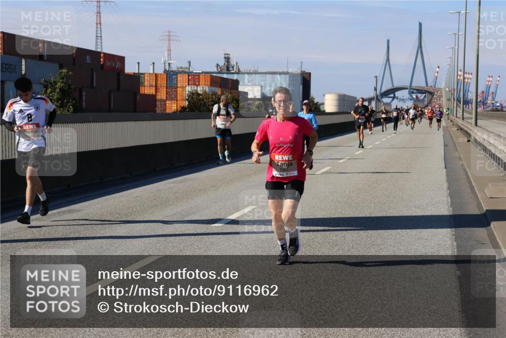 03.10.2025 - Köhlbrandbrückenlauf Strokosch-Dieckow http://msf.ph/oto/9116962 03.10.2025 12:52:02 Position 3  meine-sportfotos.de