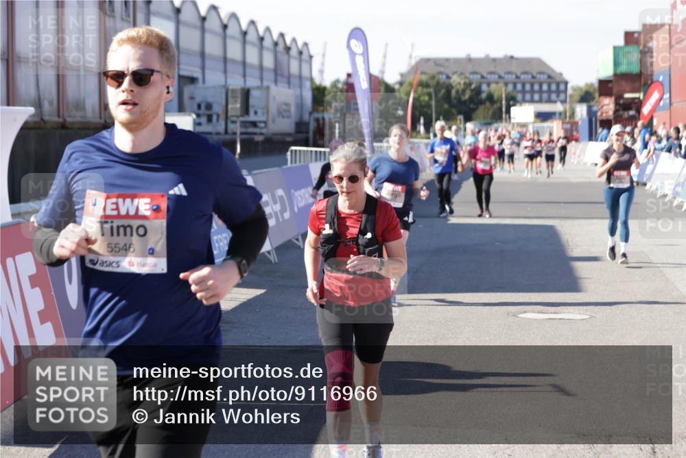 03.10.2025 - Köhlbrandbrückenlauf Jannik Wohlers http://msf.ph/oto/9116966 03.10.2025 13:33:39 Ziel 4006, 4744, 5179, 5281, 5367, 5546, 5579, 6094, 6734 meine-sportfotos.de