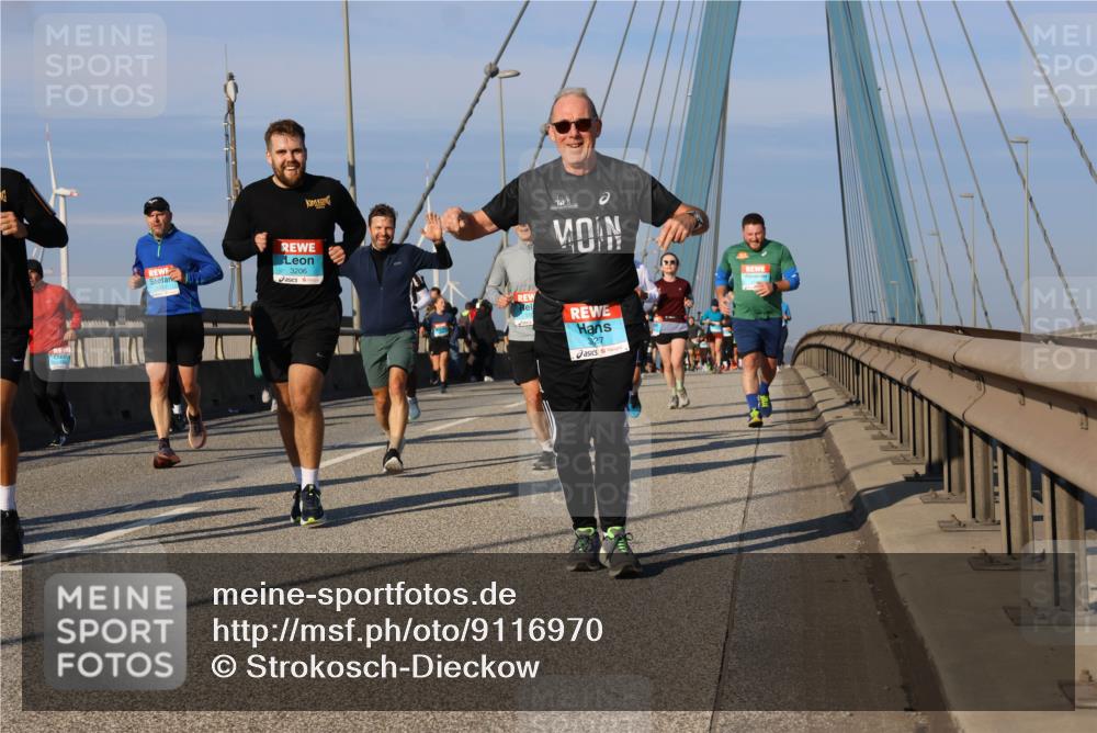 03.10.2025 - Köhlbrandbrückenlauf Strokosch-Dieckow http://msf.ph/oto/9116970 03.10.2025 09:50:12 Position 2 3206, 327 meine-sportfotos.de