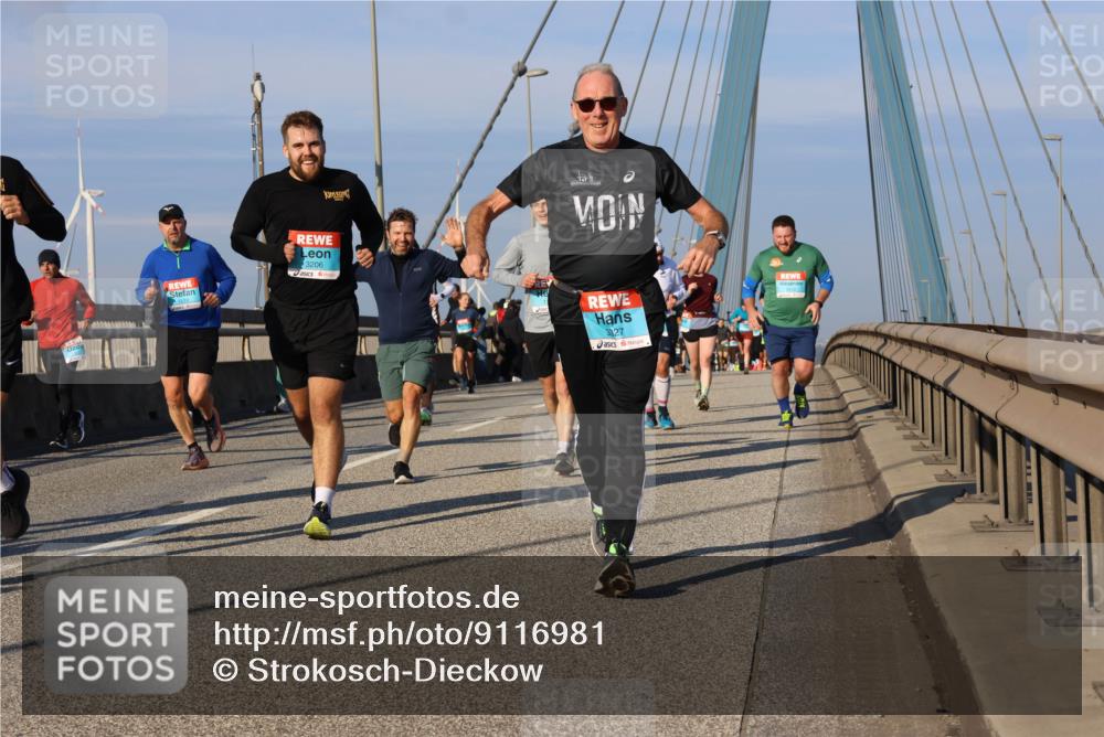 03.10.2025 - Köhlbrandbrückenlauf Strokosch-Dieckow http://msf.ph/oto/9116981 03.10.2025 09:50:12 Position 2 3206, 3827 meine-sportfotos.de