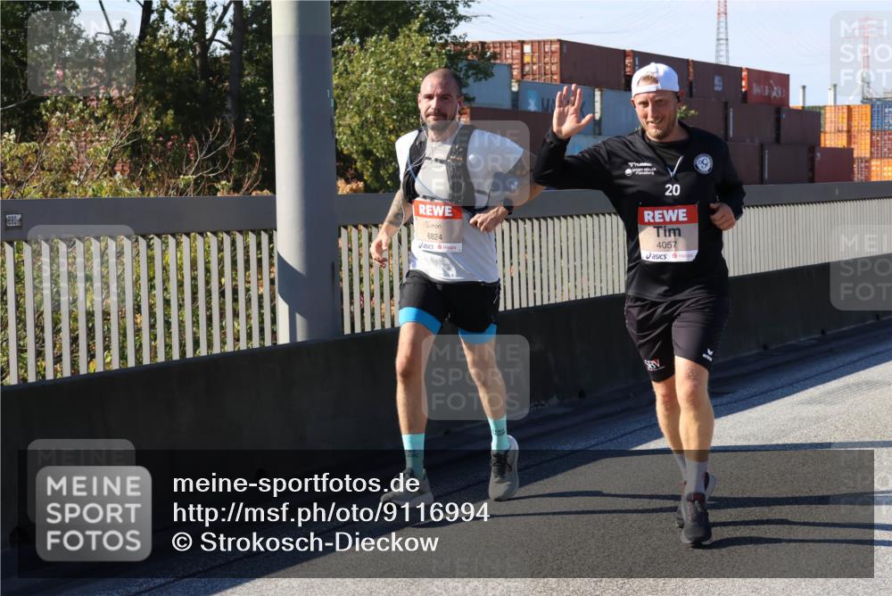 03.10.2025 - Köhlbrandbrückenlauf Strokosch-Dieckow http://msf.ph/oto/9116994 03.10.2025 12:52:10 Position 3 880, 6824, 20, 4057 meine-sportfotos.de