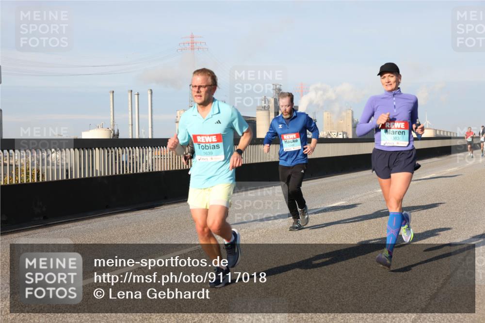 03.10.2025 - Köhlbrandbrückenlauf Lena Gebhardt http://msf.ph/oto/9117018 03.10.2025 09:44:17 Position 2 1639, 1249, 1383 meine-sportfotos.de