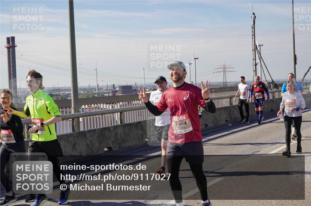 03.10.2025 - Köhlbrandbrückenlauf Michael Burmester http://msf.ph/oto/9117027 03.10.2025 12:58:39 Position 2 5459 meine-sportfotos.de