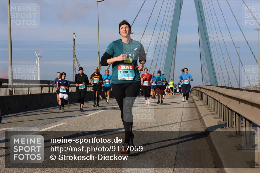 03.10.2025 - Köhlbrandbrückenlauf Strokosch-Dieckow http://msf.ph/oto/9117059 03.10.2025 09:50:21 Position 2 6125, 1735 meine-sportfotos.de