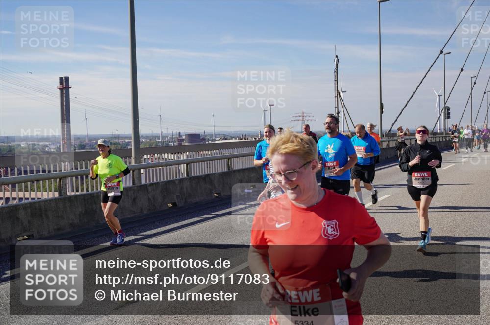 03.10.2025 - Köhlbrandbrückenlauf Michael Burmester http://msf.ph/oto/9117083 03.10.2025 12:58:41 Position 2 5334, 5215 meine-sportfotos.de