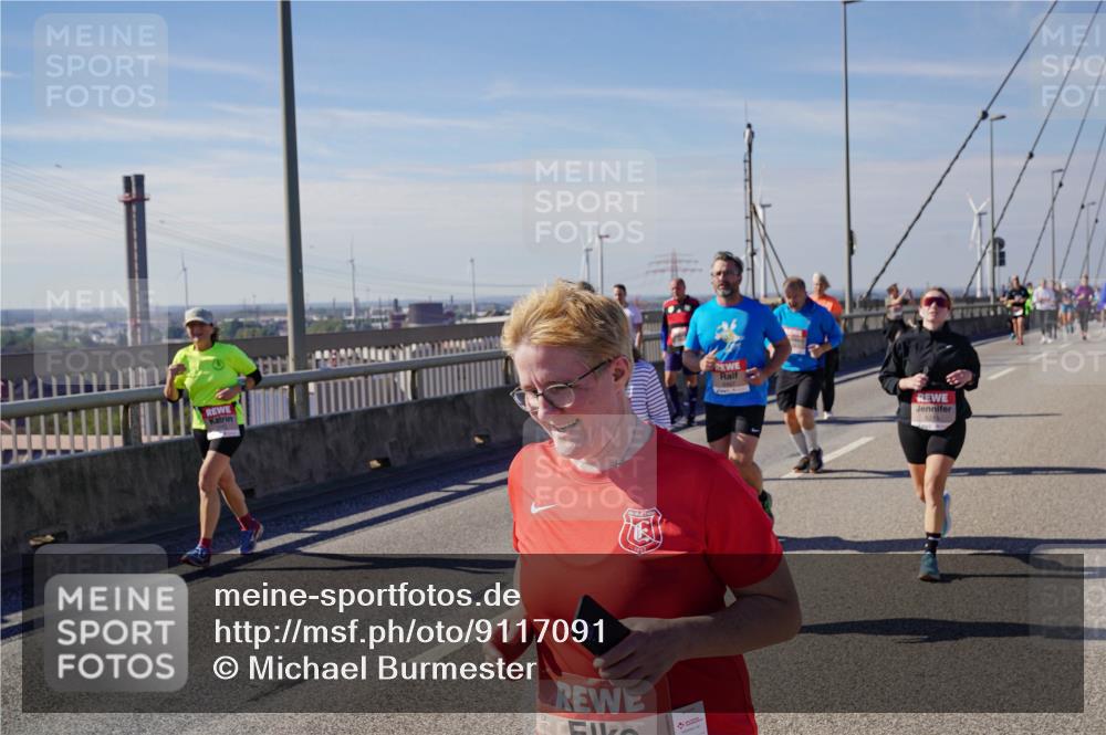 03.10.2025 - Köhlbrandbrückenlauf Michael Burmester http://msf.ph/oto/9117091 03.10.2025 12:58:41 Position 2  meine-sportfotos.de