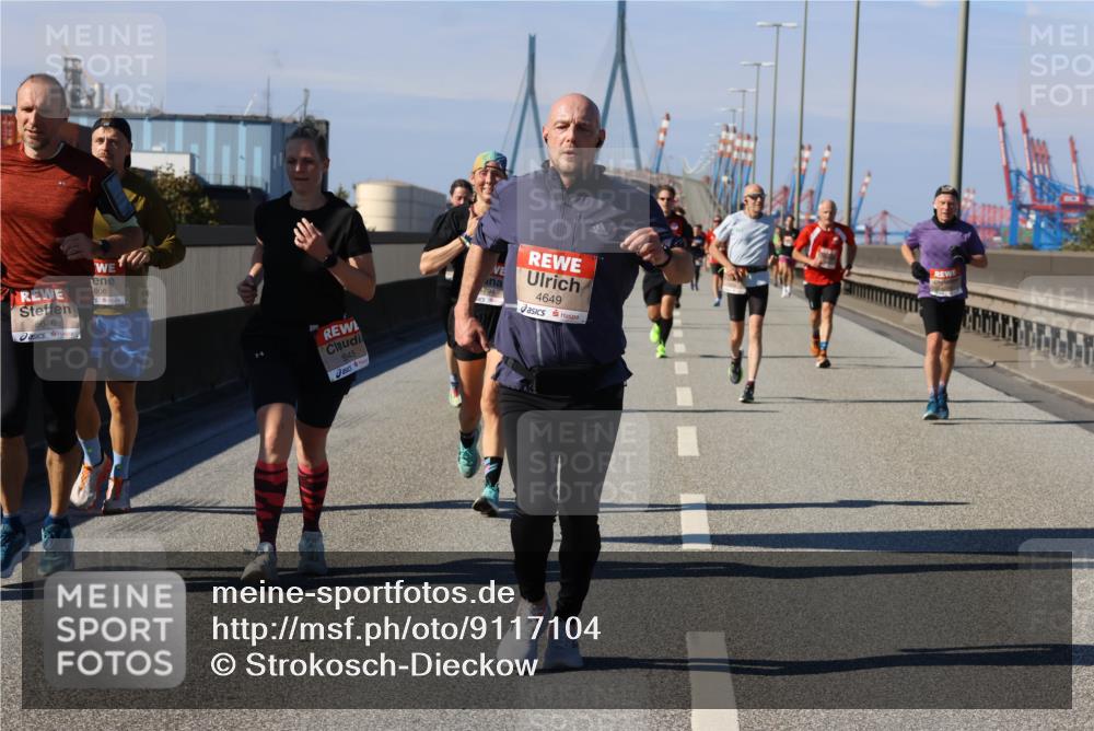 03.10.2025 - Köhlbrandbrückenlauf Strokosch-Dieckow http://msf.ph/oto/9117104 03.10.2025 12:52:22 Position 3 5646, 806, 5645, 794, 4649 meine-sportfotos.de