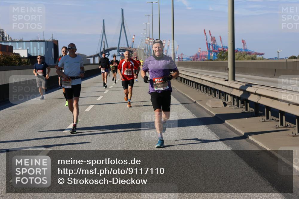 03.10.2025 - Köhlbrandbrückenlauf Strokosch-Dieckow http://msf.ph/oto/9117110 03.10.2025 12:52:26 Position 3 361, 6285 meine-sportfotos.de