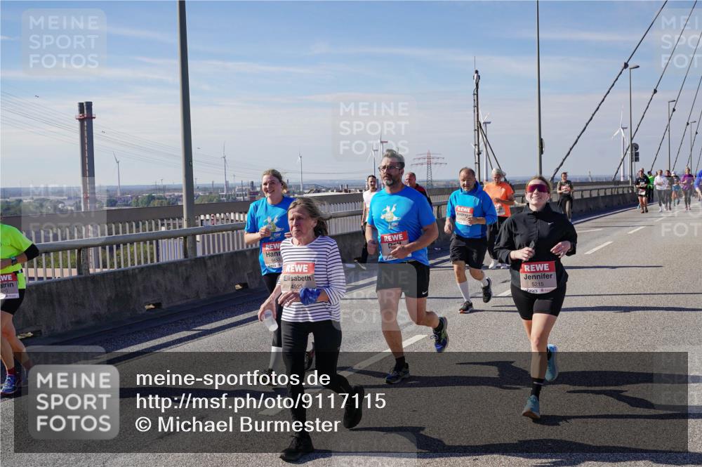 03.10.2025 - Köhlbrandbrückenlauf Michael Burmester http://msf.ph/oto/9117115 03.10.2025 12:58:42 Position 2 4923, 5215 meine-sportfotos.de