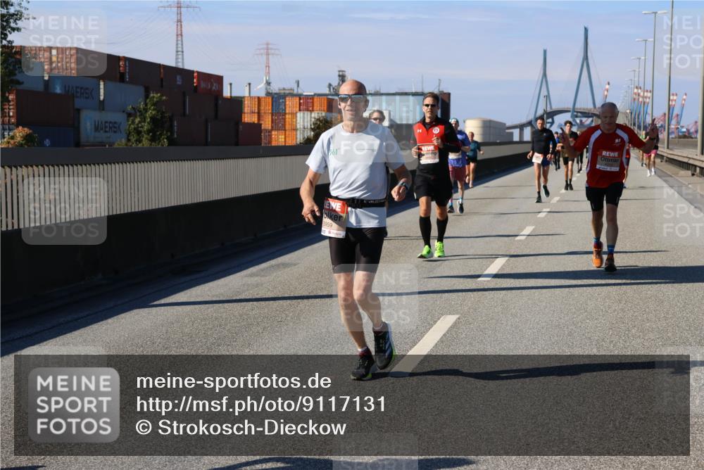 03.10.2025 - Köhlbrandbrückenlauf Strokosch-Dieckow http://msf.ph/oto/9117131 03.10.2025 12:52:28 Position 3 361, 5959 meine-sportfotos.de