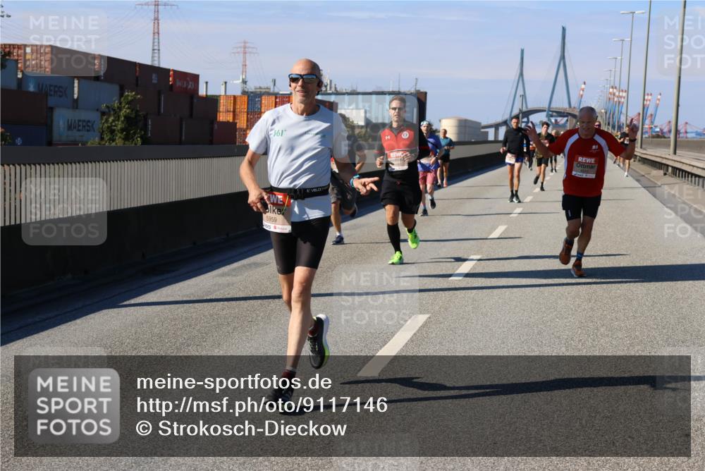 03.10.2025 - Köhlbrandbrückenlauf Strokosch-Dieckow http://msf.ph/oto/9117146 03.10.2025 12:52:28 Position 3 361, 5959 meine-sportfotos.de
