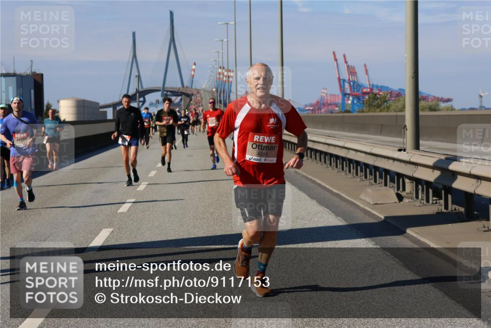 03.10.2025 - Köhlbrandbrückenlauf Strokosch-Dieckow http://msf.ph/oto/9117153 03.10.2025 12:52:30 Position 3 4310 meine-sportfotos.de