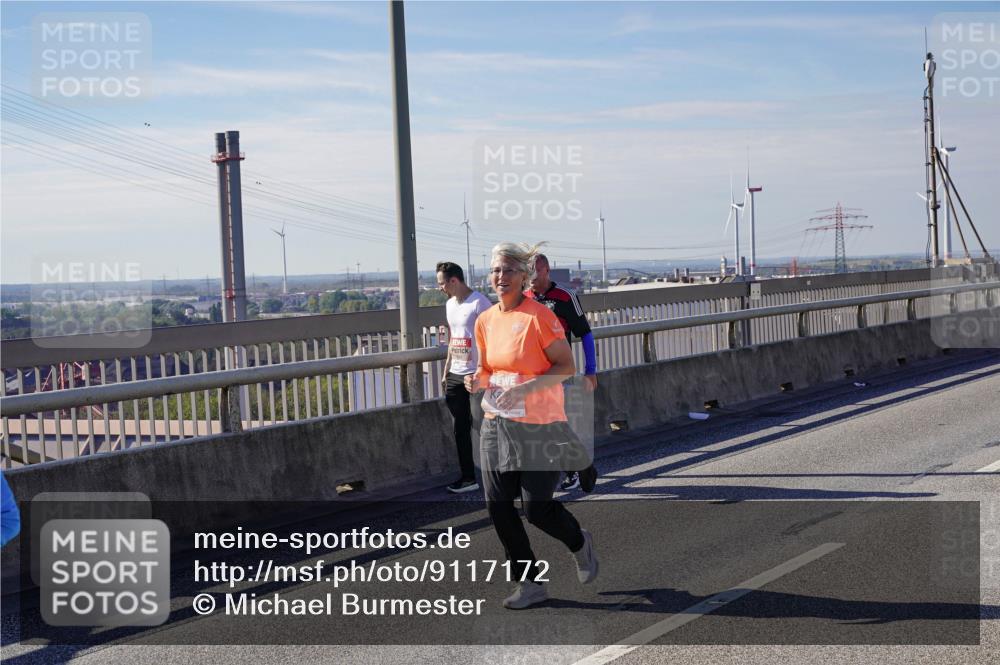 03.10.2025 - Köhlbrandbrückenlauf Michael Burmester http://msf.ph/oto/9117172 03.10.2025 12:58:45 Position 2  meine-sportfotos.de