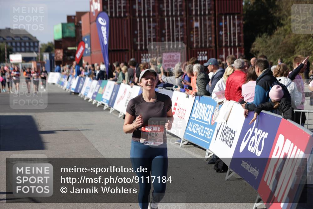 03.10.2025 - Köhlbrandbrückenlauf Jannik Wohlers http://msf.ph/oto/9117184 03.10.2025 13:33:42 Ziel 4006, 4744, 5074, 5077, 5179, 5281, 5367, 5546, 5579, 6094, 6734 meine-sportfotos.de