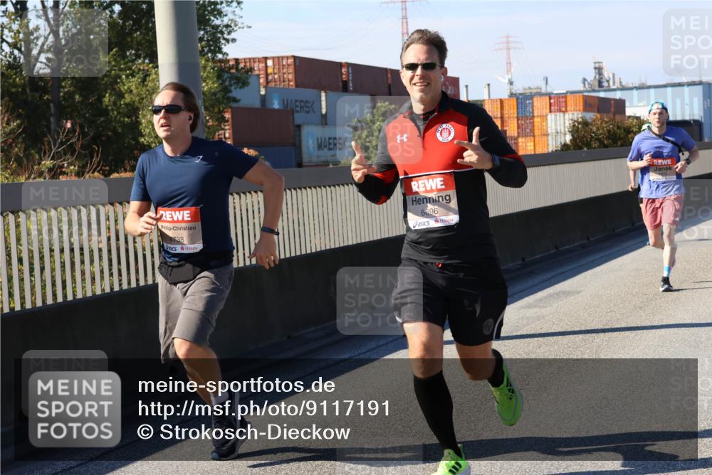 03.10.2025 - Köhlbrandbrückenlauf Strokosch-Dieckow http://msf.ph/oto/9117191 03.10.2025 12:52:31 Position 3 4738, 1910, 6696 meine-sportfotos.de