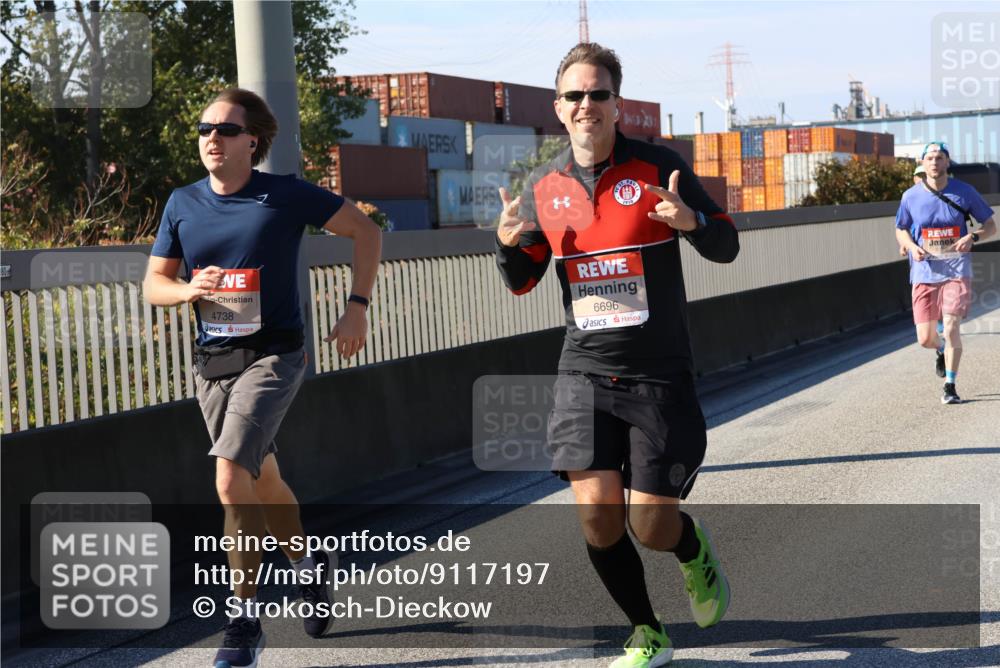 03.10.2025 - Köhlbrandbrückenlauf Strokosch-Dieckow http://msf.ph/oto/9117197 03.10.2025 12:52:31 Position 3 80, 4738, 123, 1910, 6696 meine-sportfotos.de