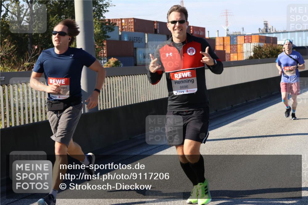 03.10.2025 - Köhlbrandbrückenlauf Strokosch-Dieckow http://msf.ph/oto/9117206 03.10.2025 12:52:31 Position 3 1910, 6696 meine-sportfotos.de
