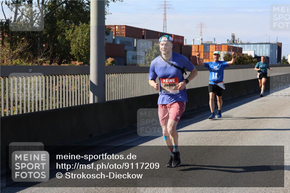 03.10.2025 - Köhlbrandbrückenlauf Strokosch-Dieckow http://msf.ph/oto/9117209 03.10.2025 12:52:34 Position 3 5970 meine-sportfotos.de