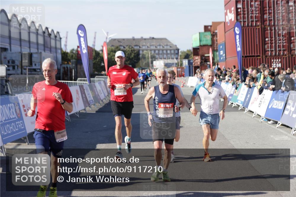03.10.2025 - Köhlbrandbrückenlauf Jannik Wohlers http://msf.ph/oto/9117210 03.10.2025 13:03:01 Ziel 4095, 4137, 4203, 4279, 4294, 4619, 4747, 6655, 6770 meine-sportfotos.de