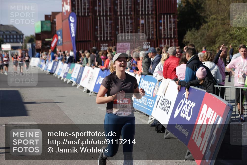 03.10.2025 - Köhlbrandbrückenlauf Jannik Wohlers http://msf.ph/oto/9117214 03.10.2025 13:33:42 Ziel 4006, 4744, 5074, 5077, 5179, 5281, 5367, 5546, 5579, 6094, 6734 meine-sportfotos.de