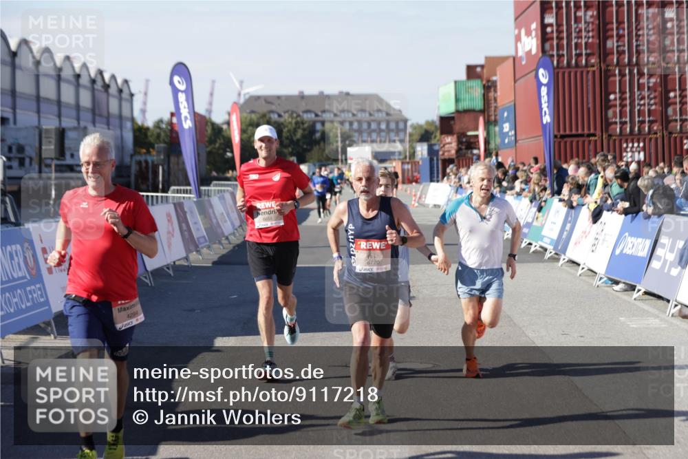 03.10.2025 - Köhlbrandbrückenlauf Jannik Wohlers http://msf.ph/oto/9117218 03.10.2025 13:03:01 Ziel 4095, 4137, 4203, 4279, 4294, 4619, 4747, 6655, 6770 meine-sportfotos.de